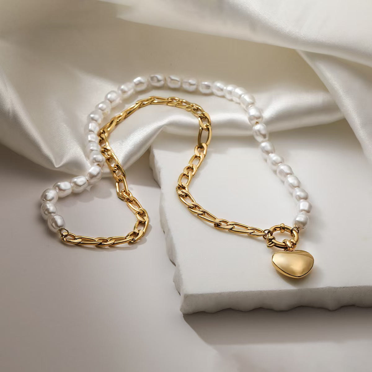 Harmony in Contrast Necklace