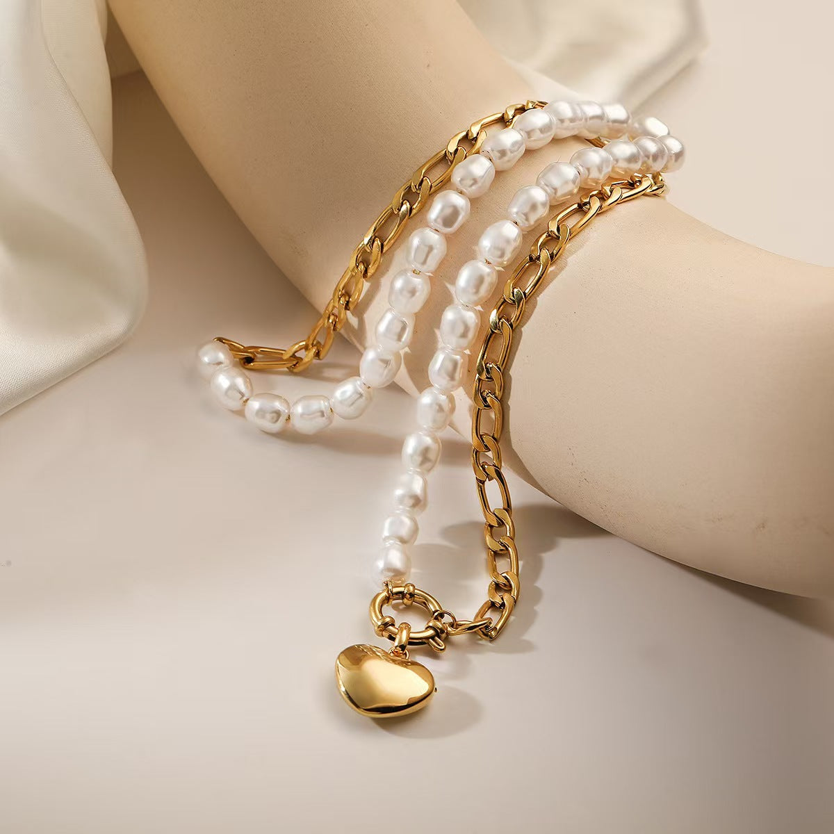 Harmony in Contrast Necklace