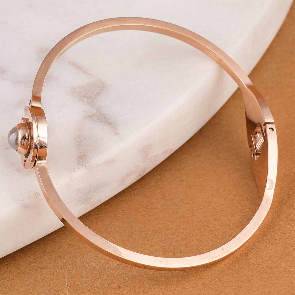 Golden Circular Accent Bangle