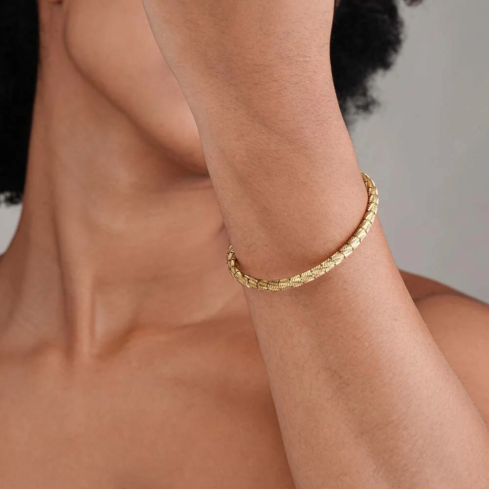 Golden Woven Radiance Bangle