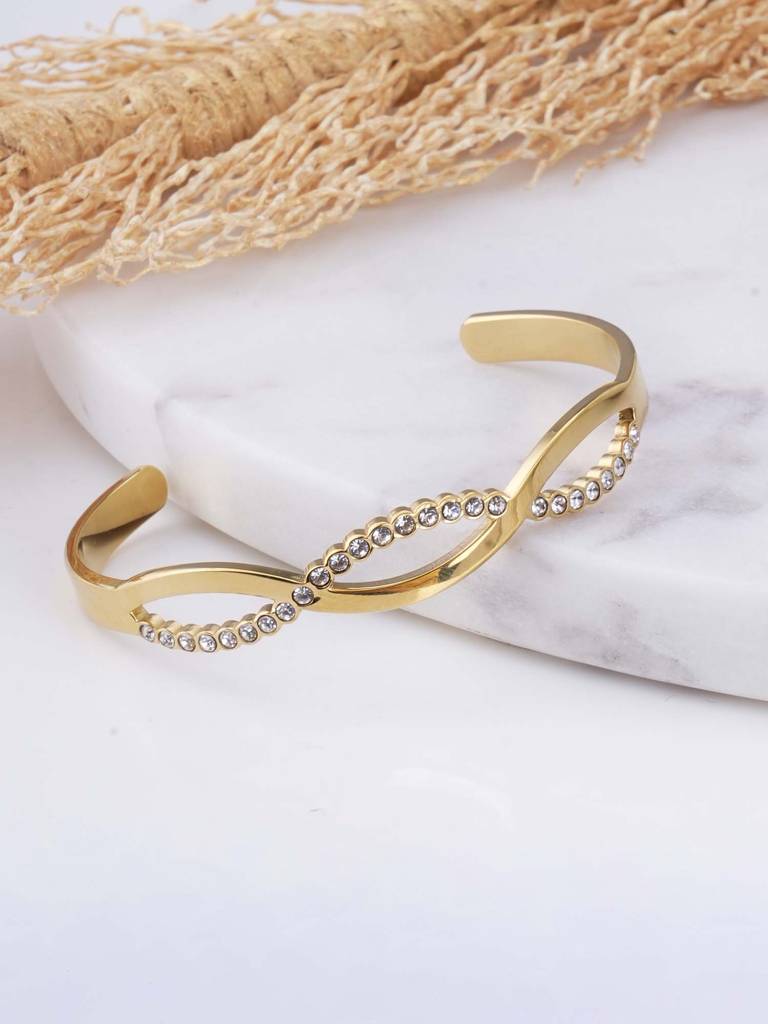 Twisted Diamond Gold Bracelet For Womens - Waterproof & Anti-Tarnish (One Size)